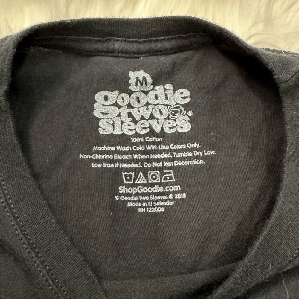 Goodie Two Sleeves Humor Cat Wars Graphic Short Sleeve Tee - Picture 7 of 7
